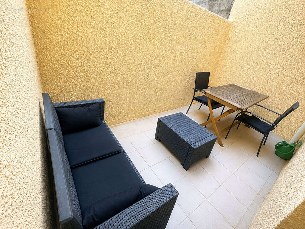 Maison à MAUGUIO