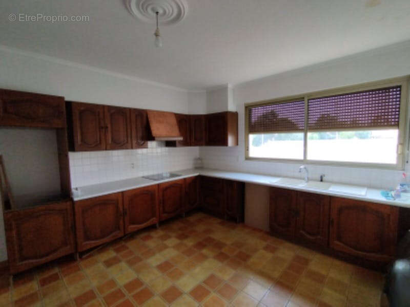 Maison à SAINT-JULIEN-L'ARS