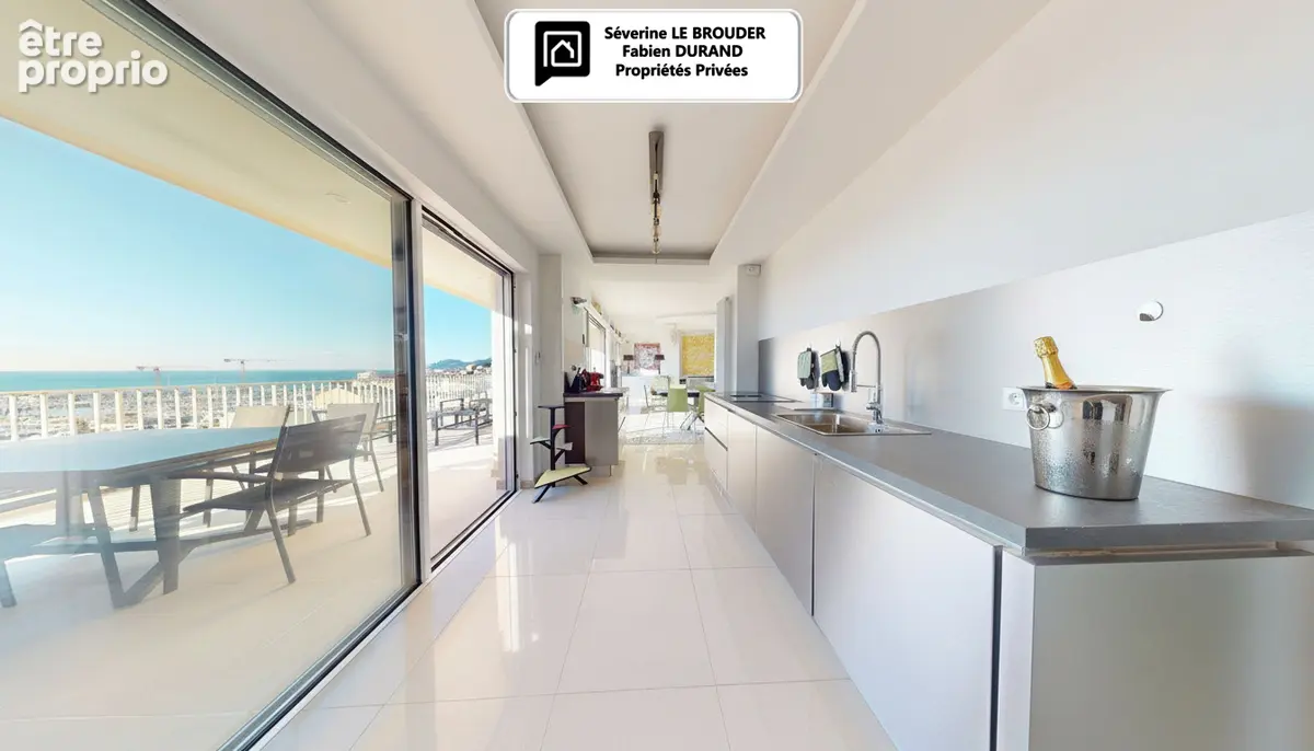 Penthouse 3 pièces 78 m²  - 86 m² de terrasses - Vue mer & Palais des Festivals - photo 8