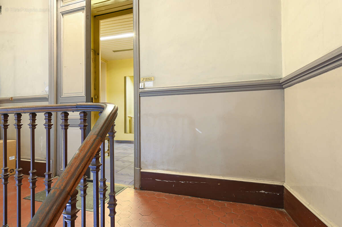 Appartement à MARSEILLE-1E