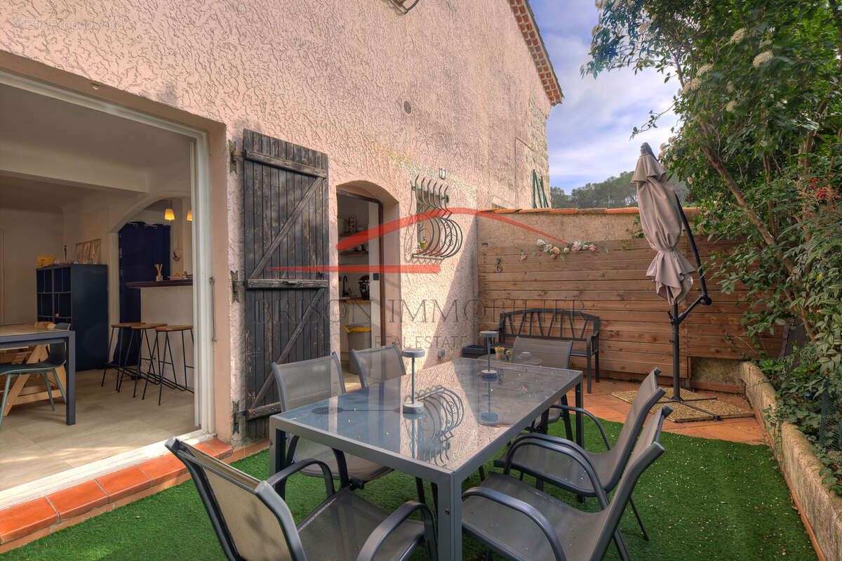 Appartement à LA COLLE-SUR-LOUP