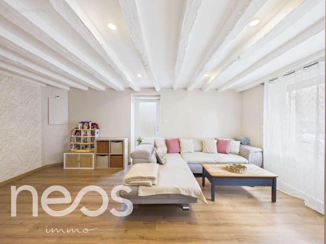 Maison à VELARS-SUR-OUCHE