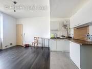 Appartement à NIVOLAS-VERMELLE
