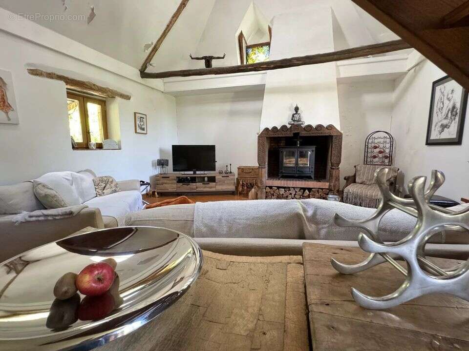 Maison à GOURDON