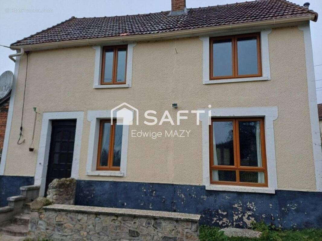 Photo 1 - Maison à SAINT-PARDOUX-LES-CARDS
