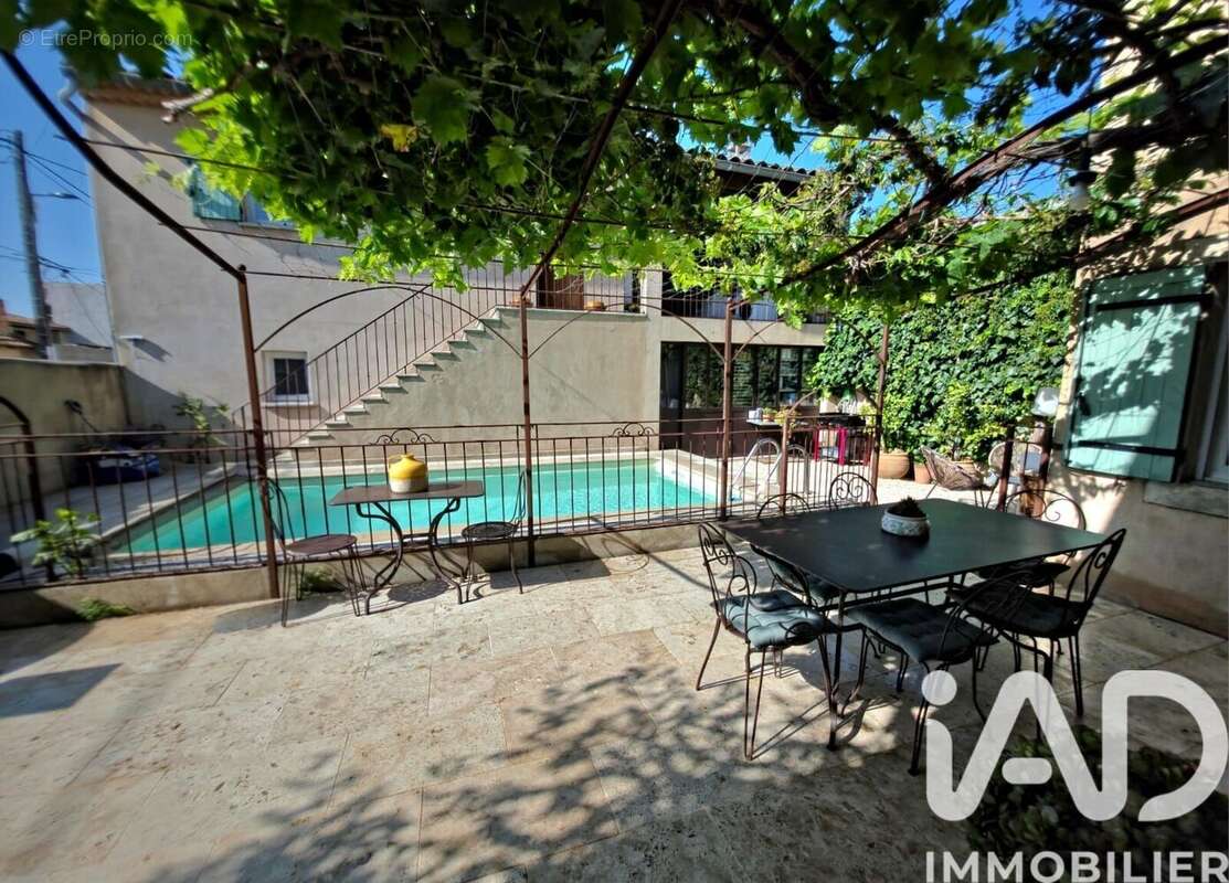 Maison 150 m² à Saint-Gilles  - photo 5