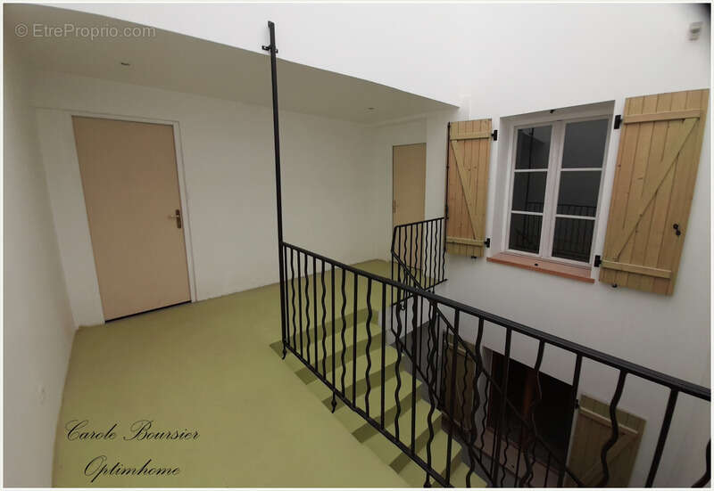 Appartement à LA NEUVEVILLE-SOUS-CHATENOIS