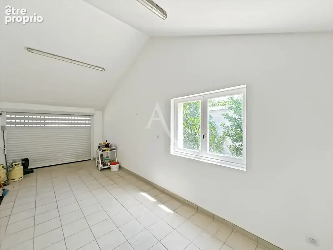 Maison 3 chambres + 261m² de dépendances - photo 17