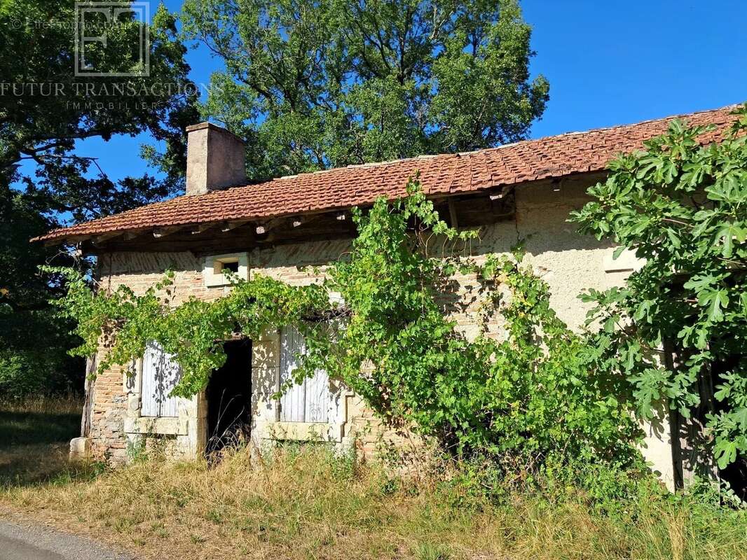 Propriété avec étangs sur 35 ha - photo 16