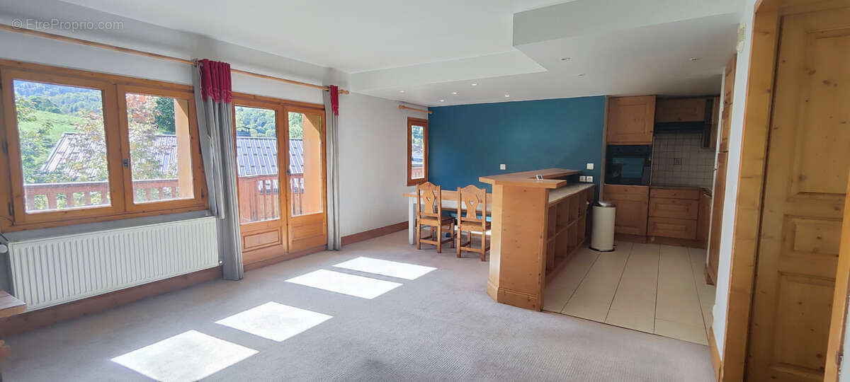 Appartement à LES ALLUES