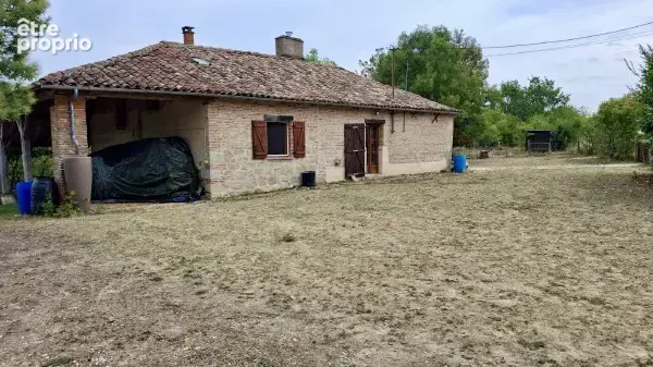 Ancien corps de ferme rénové de 110m2 habitable sur 56000m2 de prairie valonée à 7km de Mooissac - photo 8