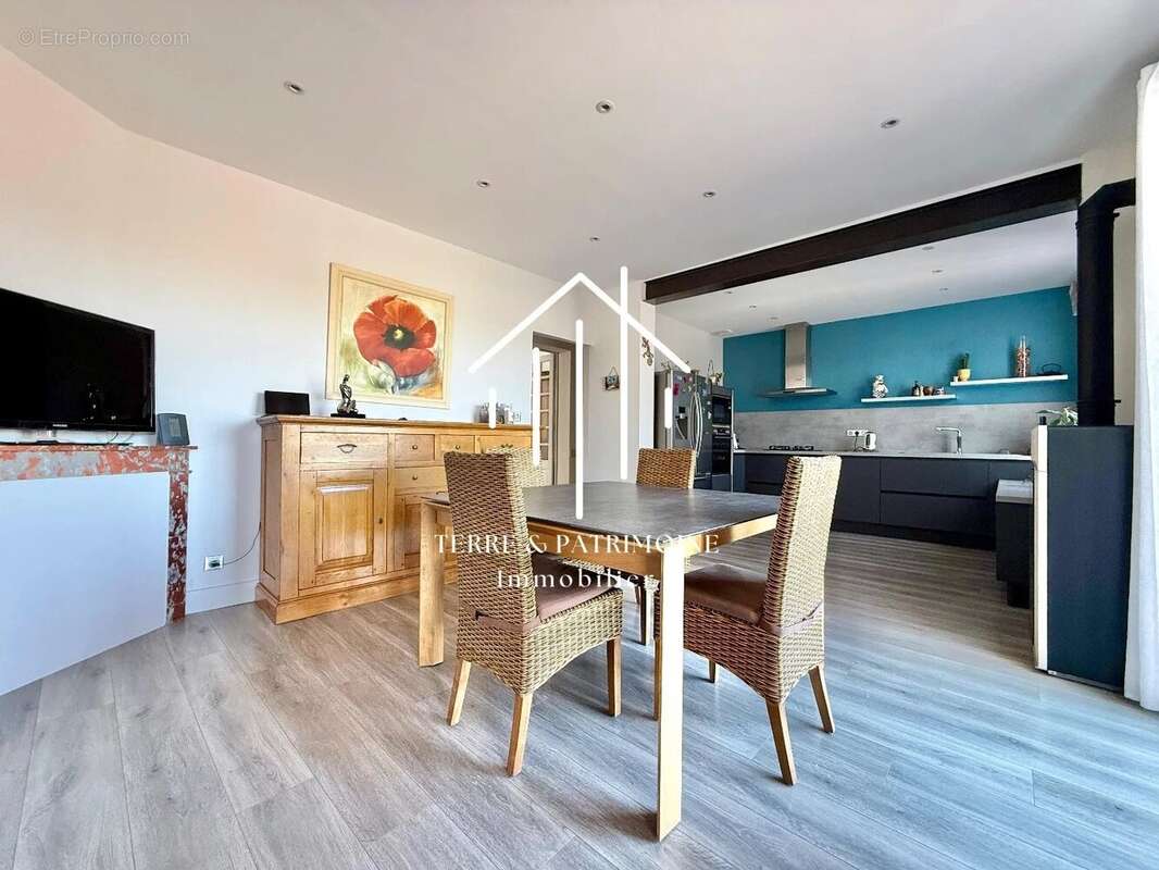 Maison à VALLON-PONT-D'ARC