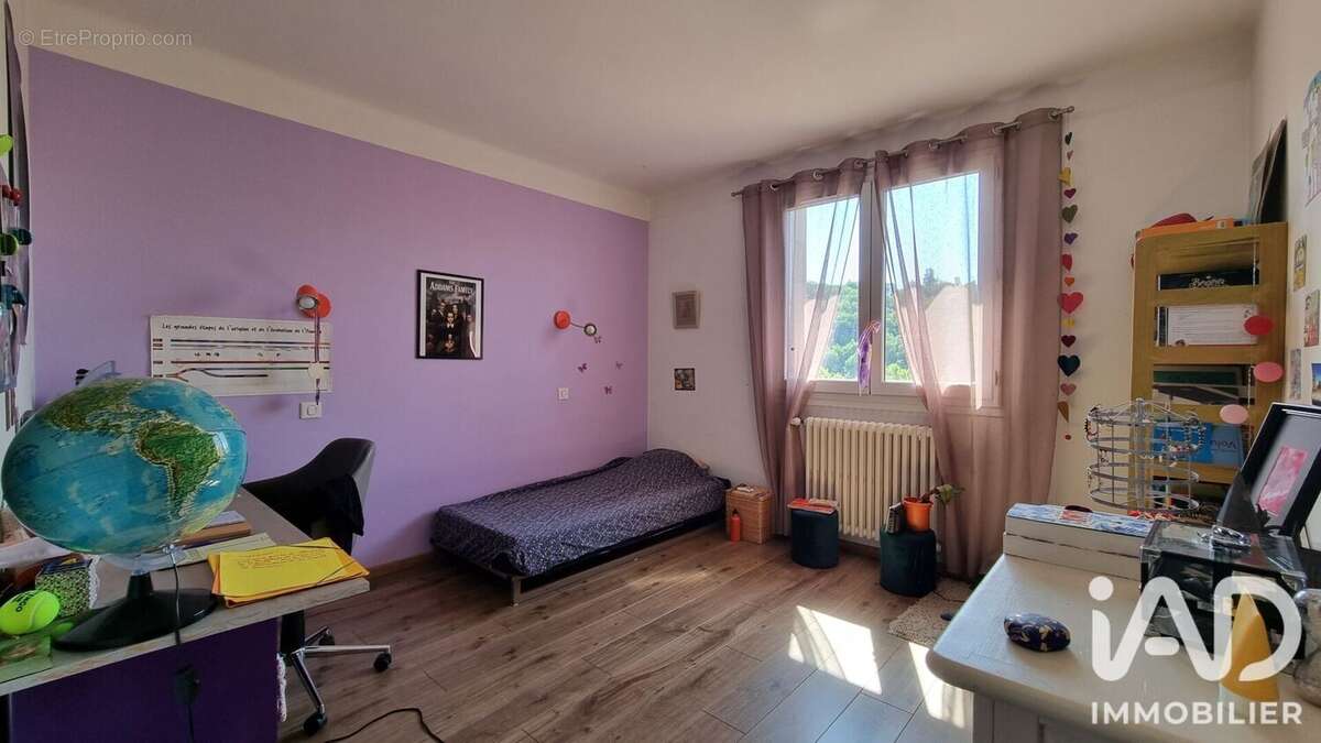Maison 157 m² à Le Monastere  - photo 7