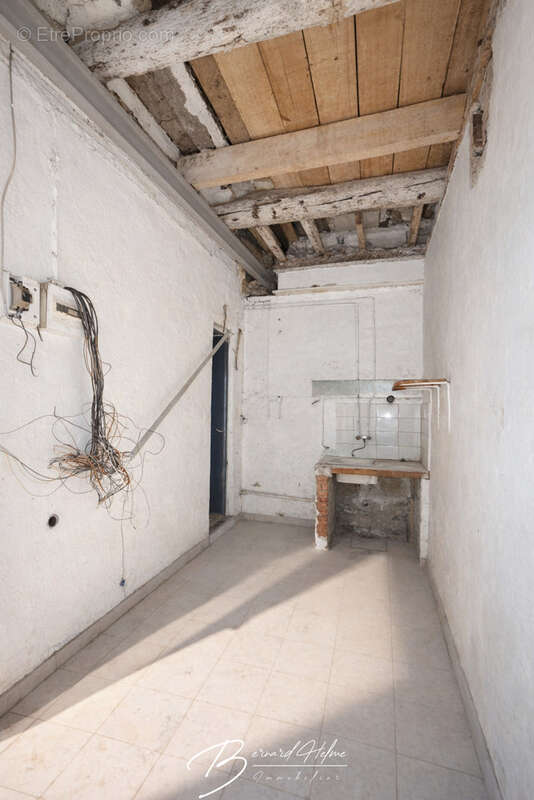 Appartement à MARSEILLE-1E