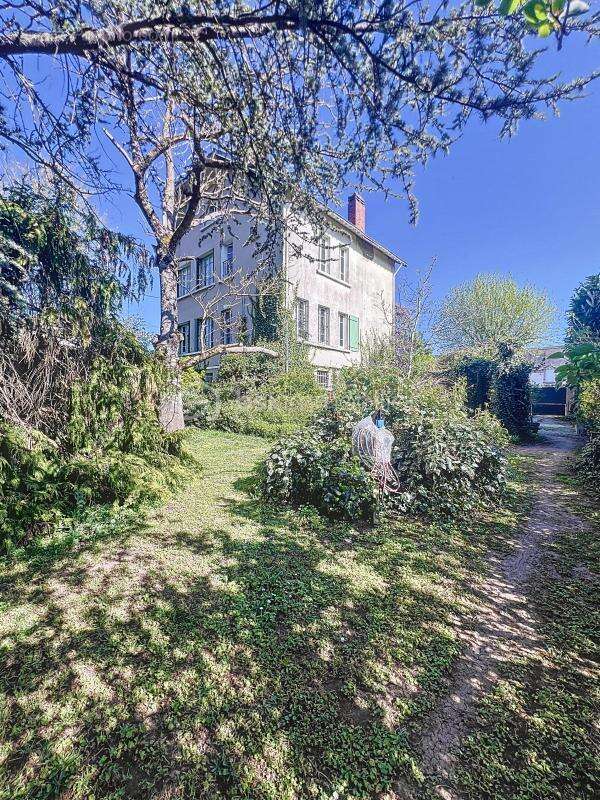 Maison à MONTIERCHAUME