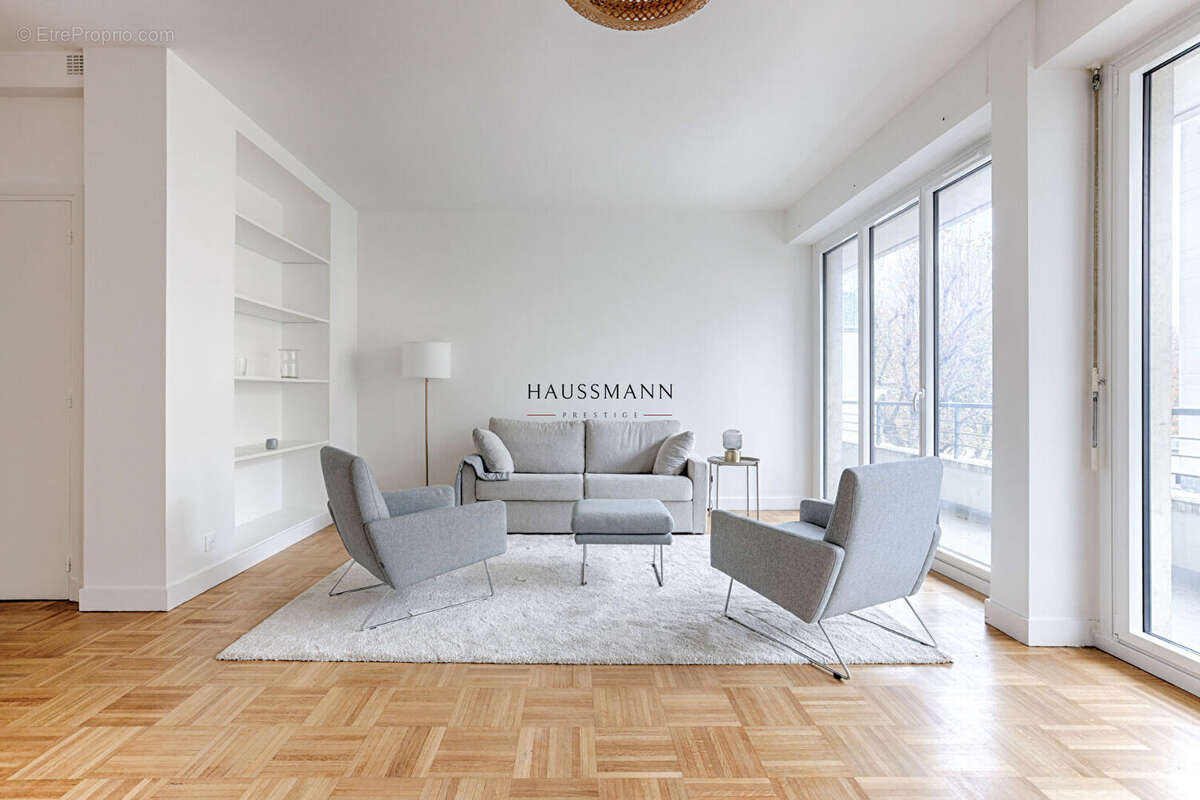 Appartement à NEUILLY-SUR-SEINE