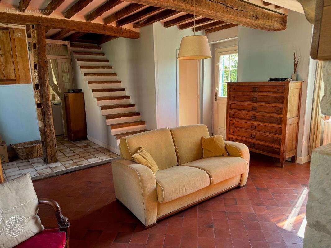 Maison à LA NEUVILLE-ROY