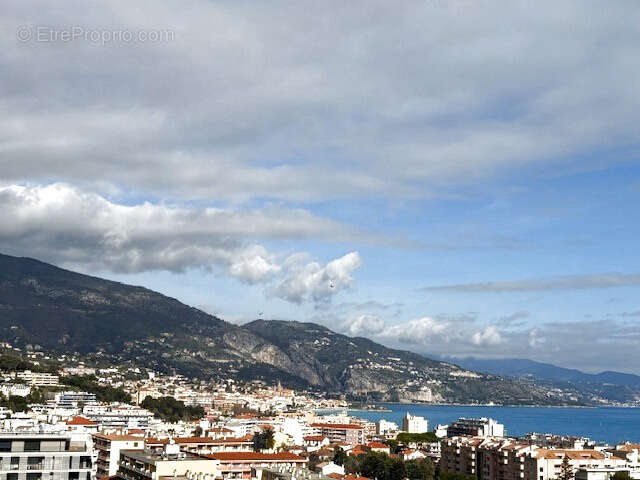 Appartement à ROQUEBRUNE-CAP-MARTIN