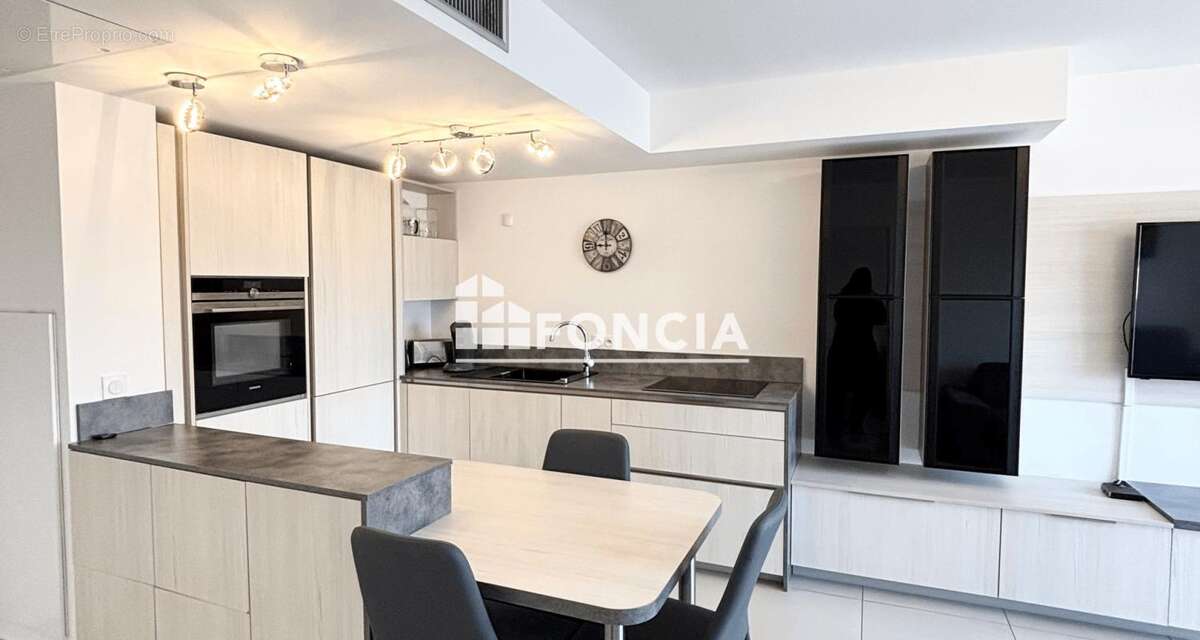 Appartement à MANDELIEU-LA-NAPOULE