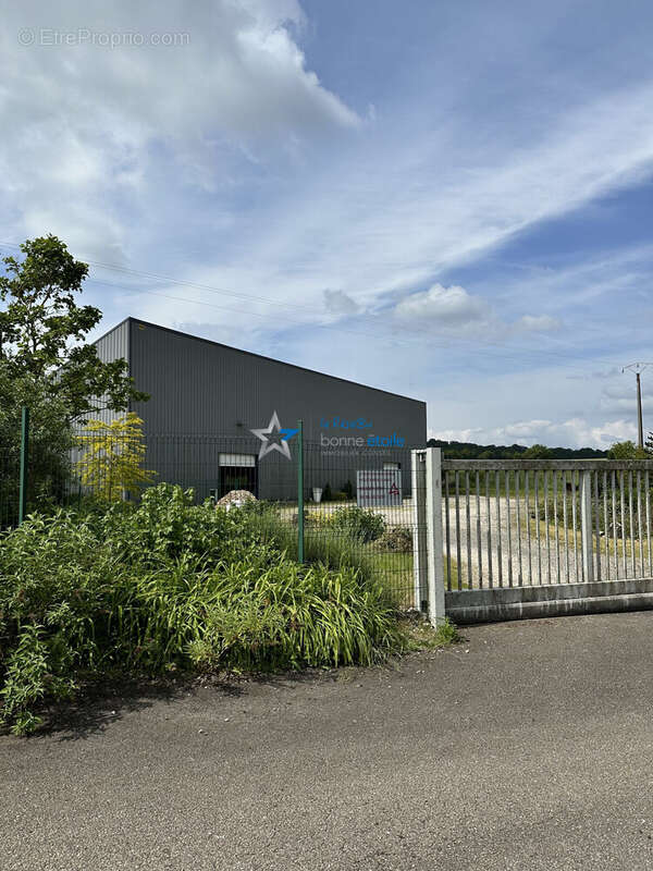 Commerce à COLOMBEY-LES-DEUX-EGLISES