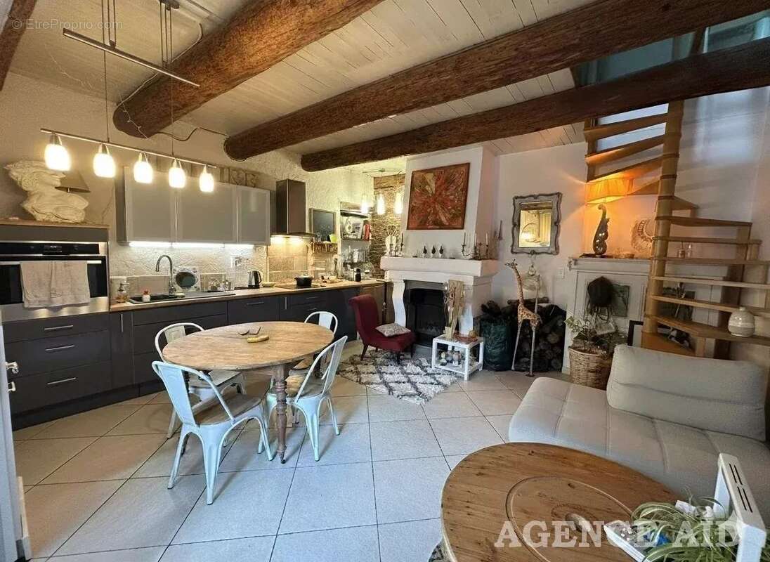 Appartement à CUGES-LES-PINS