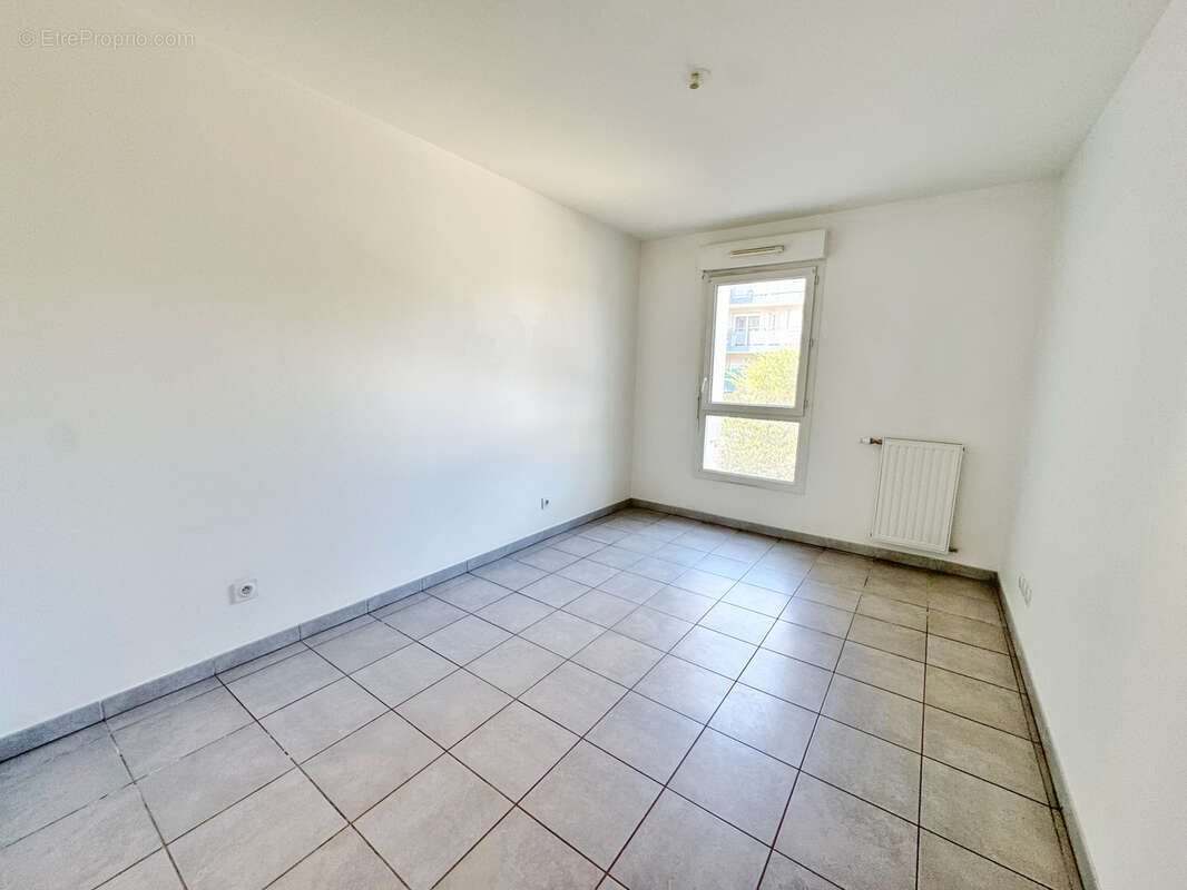 Appartement à PIERRE-BENITE