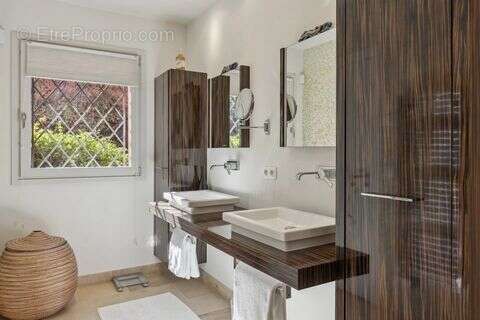 Maison à THEOULE-SUR-MER