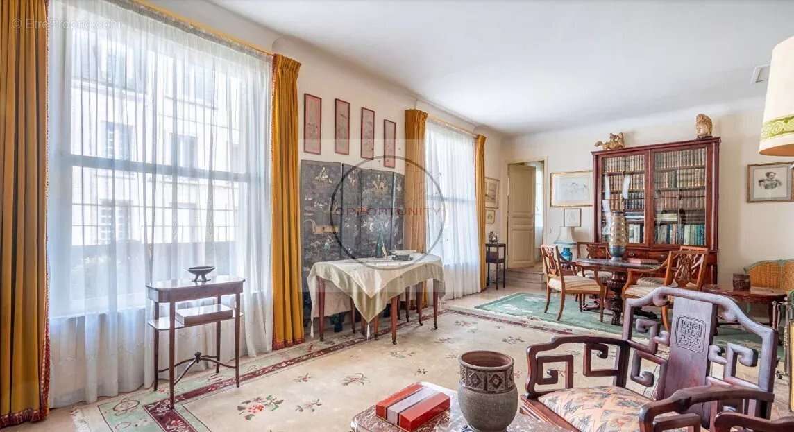 Maison à VINCENNES