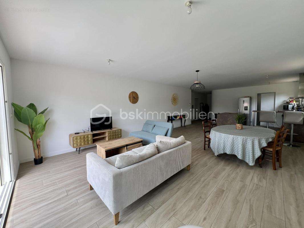 Villa T5 contemporaine de plain-pied de 130 m² avec garage - photo 6