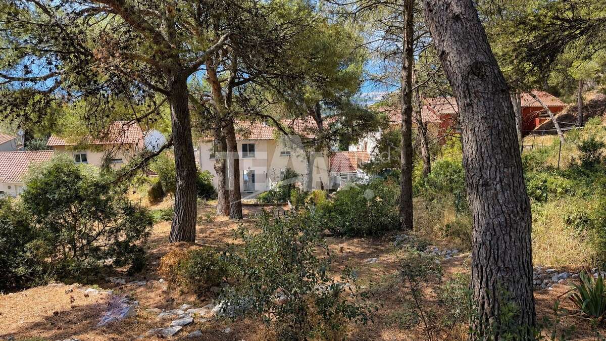 SÈTE  Maison rénovée avec vue panoramique sur la mer, terrasse de 60 m² et terrain de 890 m² - photo 17