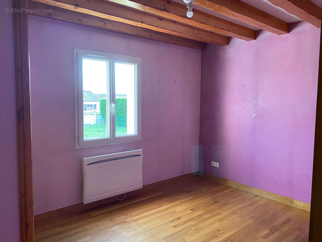 Maison à AUBETERRE-SUR-DRONNE