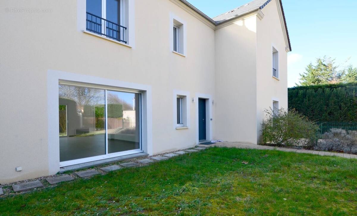 Maison à CROISSY-SUR-SEINE