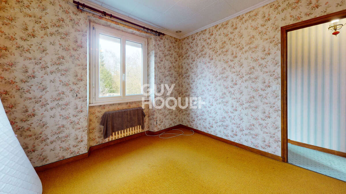 Maison à SAINT-SAMSON-SUR-RANCE