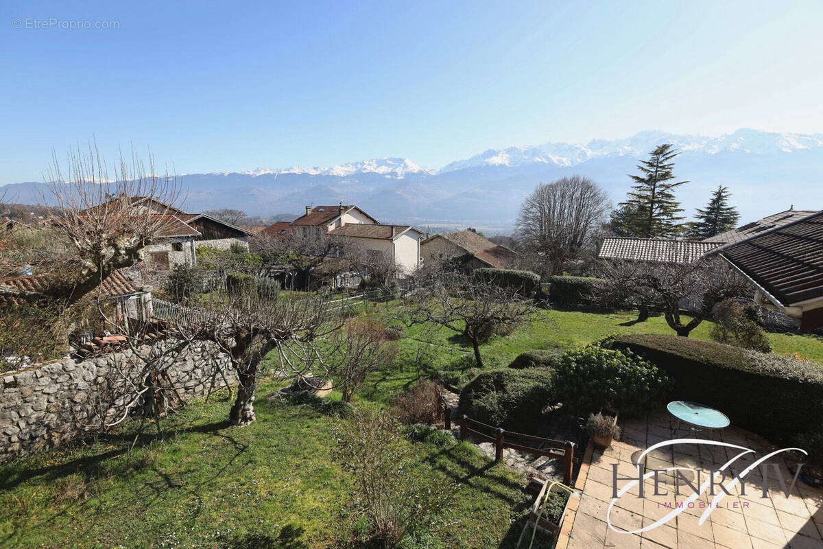 Maison à SAINT-ISMIER