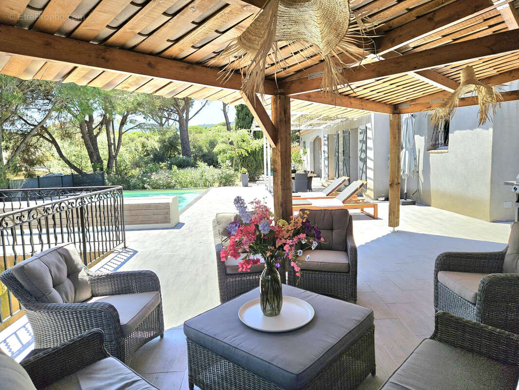 Maison à PLAN-DE-LA-TOUR