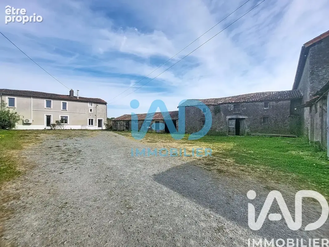 Photo 1 - Maison à FENIOUX