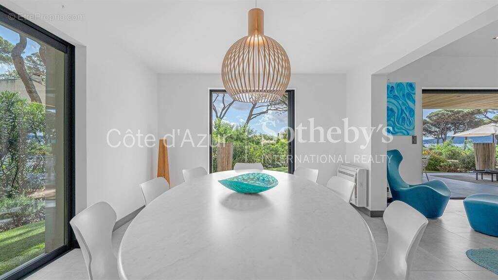 Co exclusivité villa contemporaine à vendre à Grimaud avec vue mer et piscine - photo 6