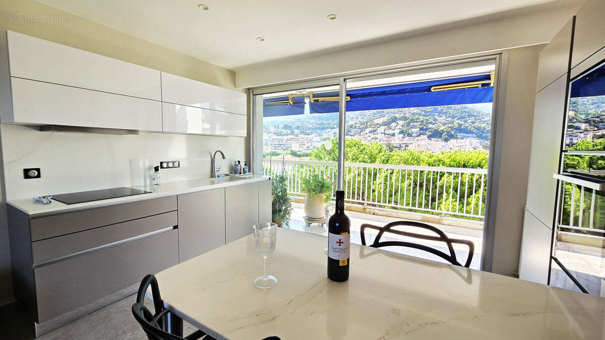 Appartement à ROQUEBRUNE-CAP-MARTIN