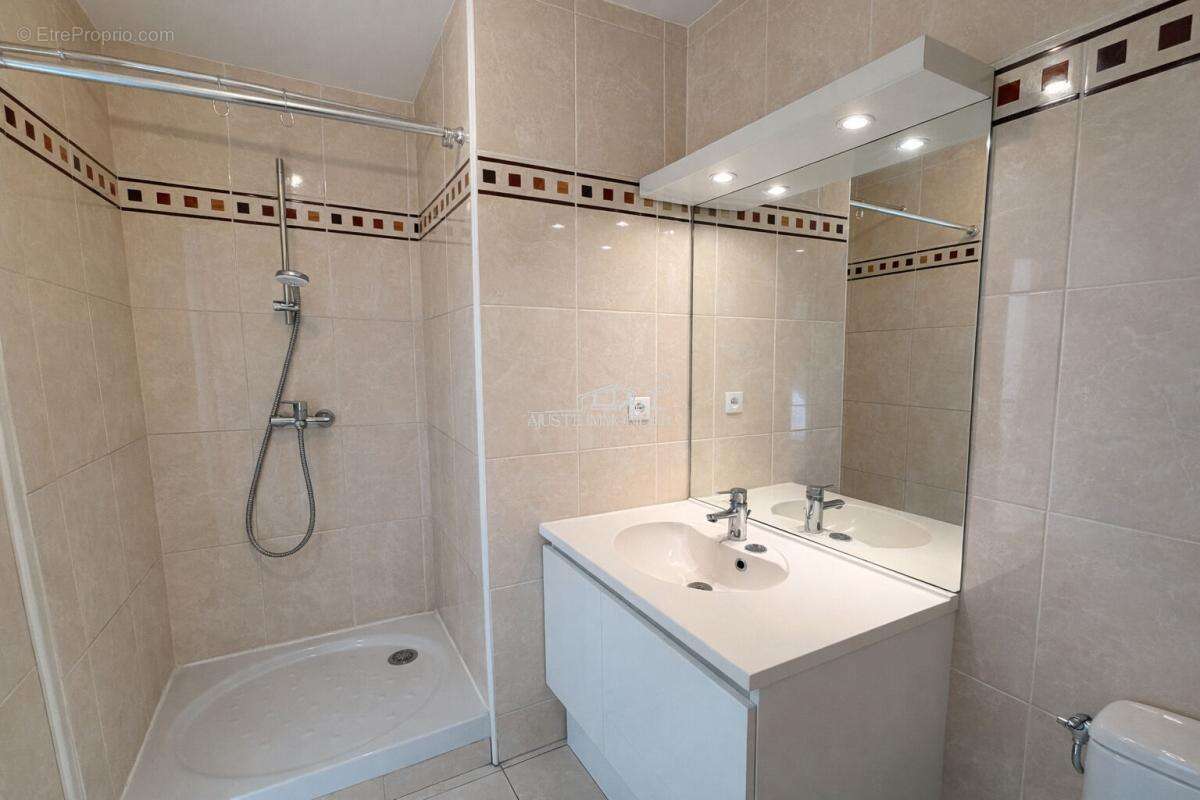 Appartement à MARSEILLE-3E