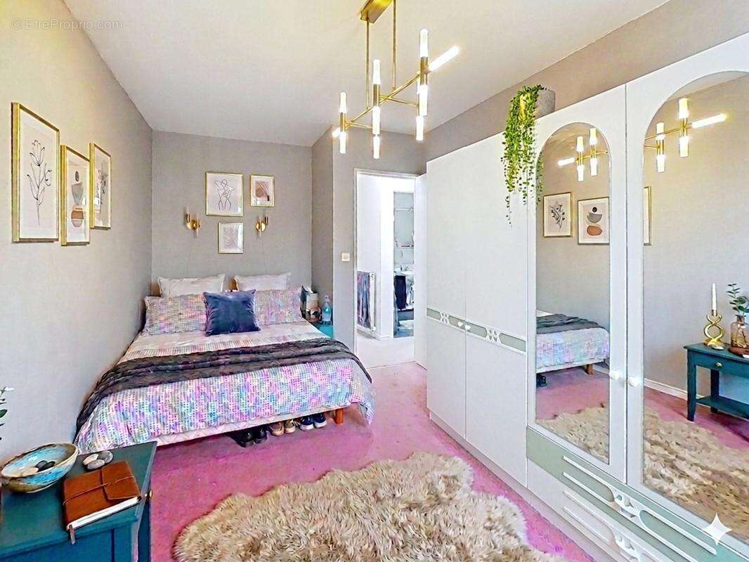 Appartement à SIN-LE-NOBLE