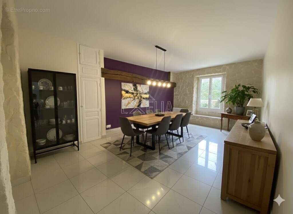 Maison à JOUY-MAUVOISIN