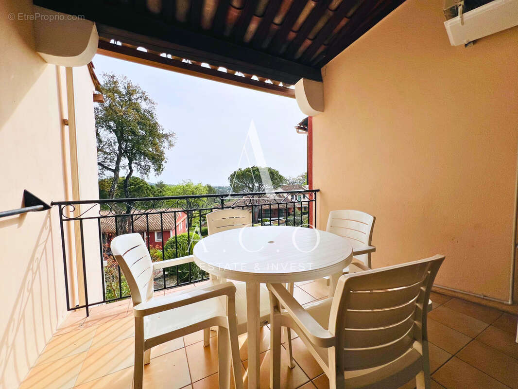Appartement à GRIMAUD