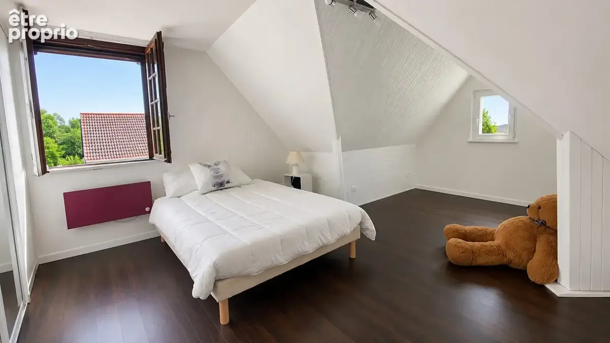 Maison 103 m² à Sours  - photo 6