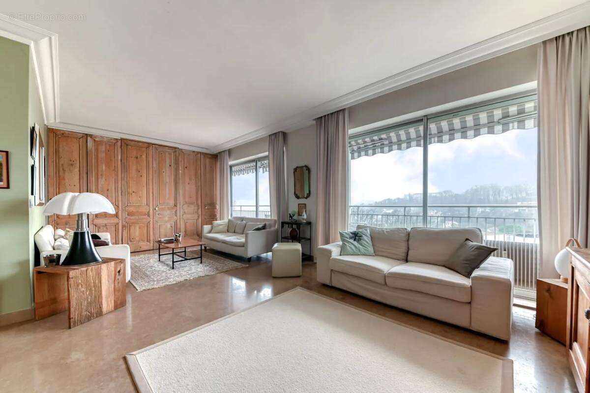 Appartement à CALUIRE-ET-CUIRE