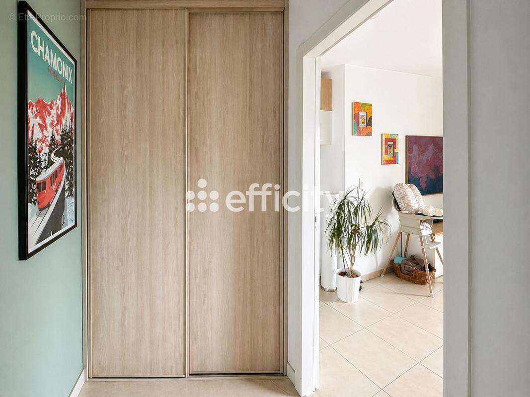 Appartement à MARSEILLE-8E