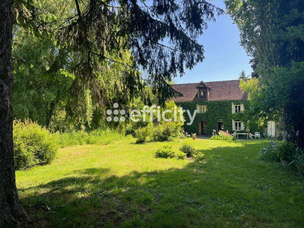 Maison à LA FERTE-BERNARD