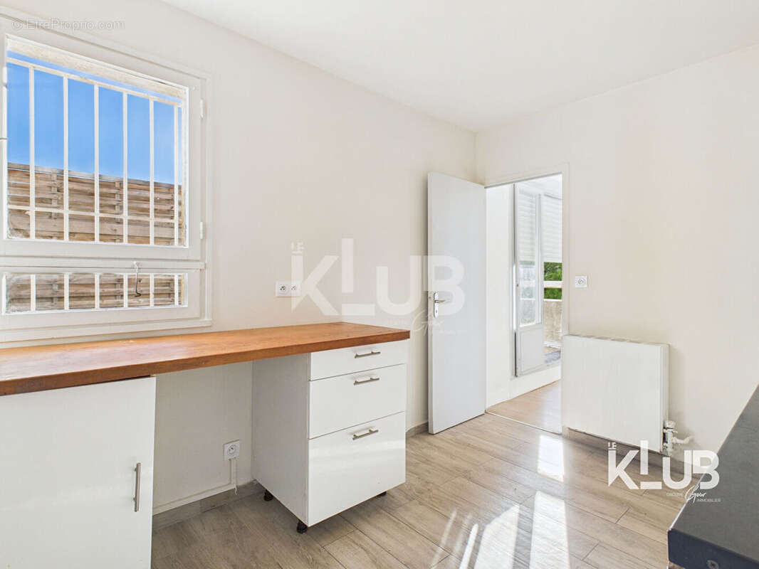 Appartement T4 - Dernier étage -  Bastia -  Vue mer partielle - photo 7