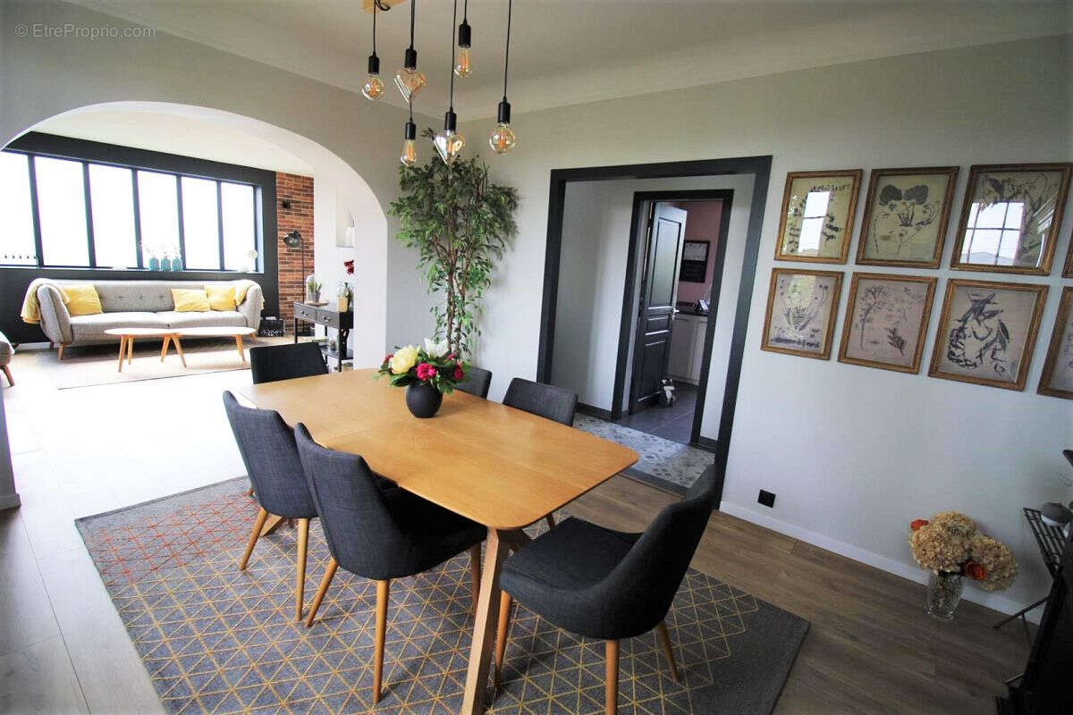 Maison à PONTAULT-COMBAULT