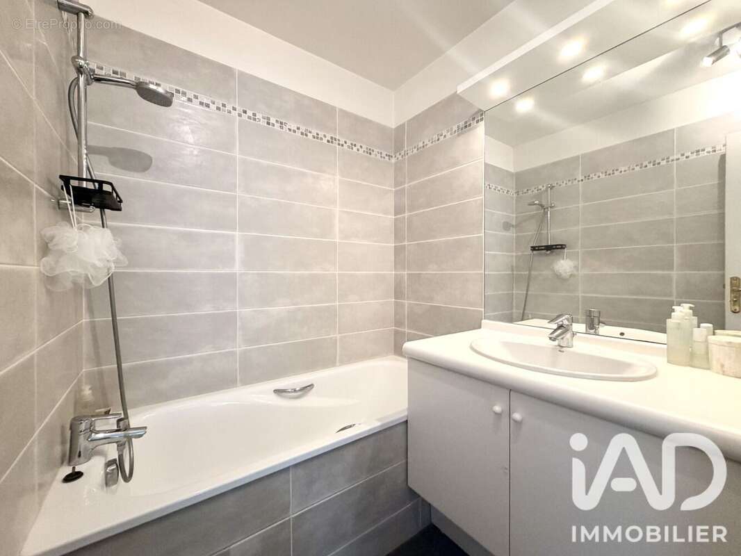 Photo 7 - Appartement à LE PLESSIS-ROBINSON