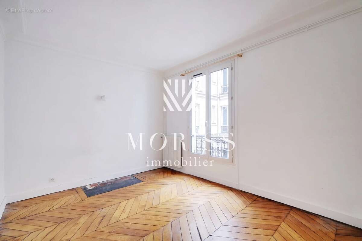 Appartement à PARIS-10E